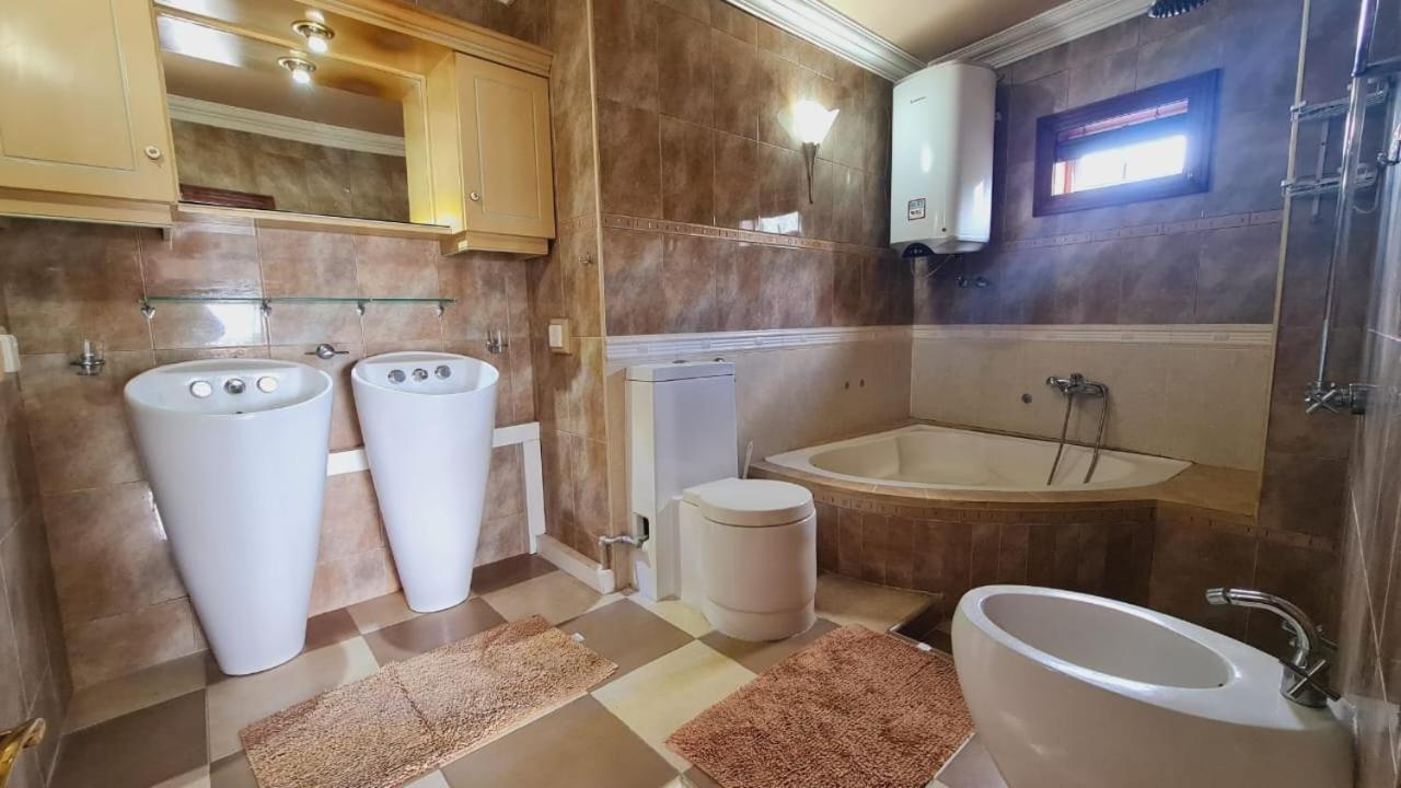 גראנדה באיה Beachfront Penthouse With Panoramic Ocean View מראה חיצוני תמונה